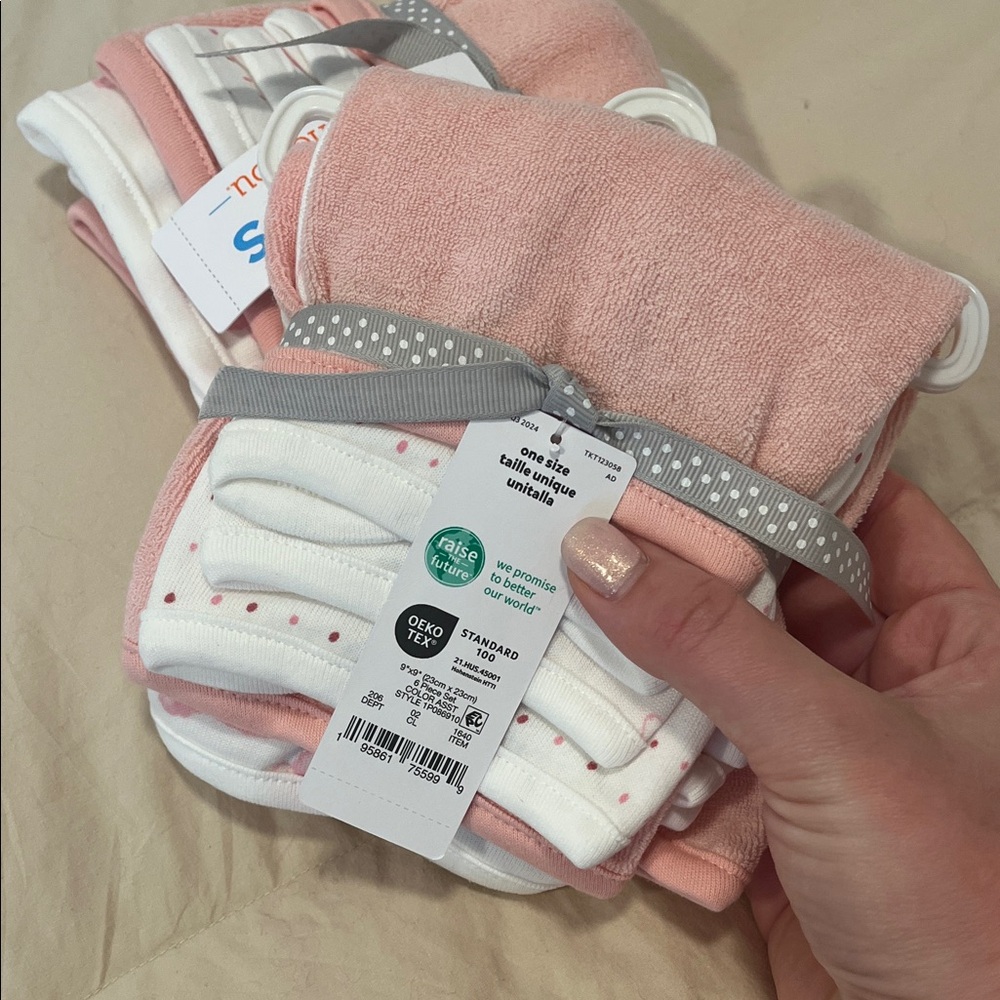 Carter's Soft Pink and White Baby Girl Washcloth 2 Sets of 6 - Picture 2 of 5